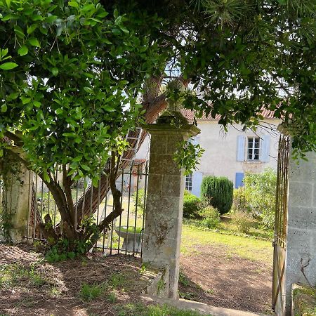 Le Loriot Panzió Champagne-et-Fontaine Kültér fotó